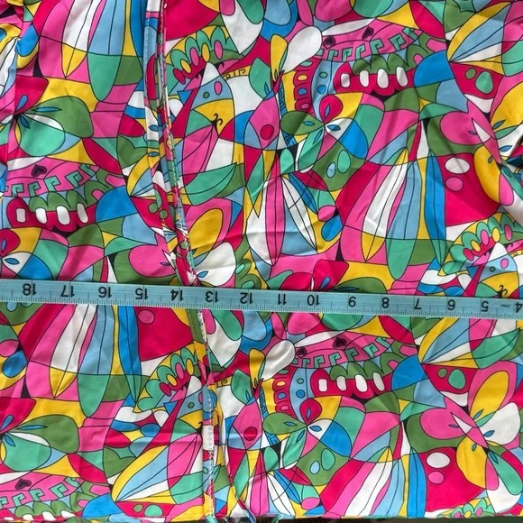 The Sixties are Back! Colorful Floral Shirt Dress - Picture 7 of 12